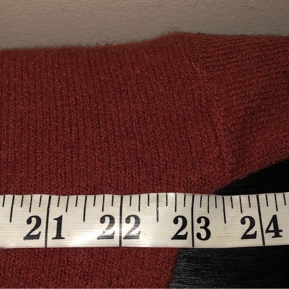 Madewell Bartlett V-Neck Sweater in the Coziest Yarn,Size-Med(?L)Oversized Fit - Picture 8 of 8